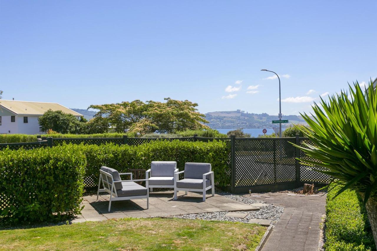 You Little Beauty - Wharewaka Beach Magic タウポ エクステリア 写真